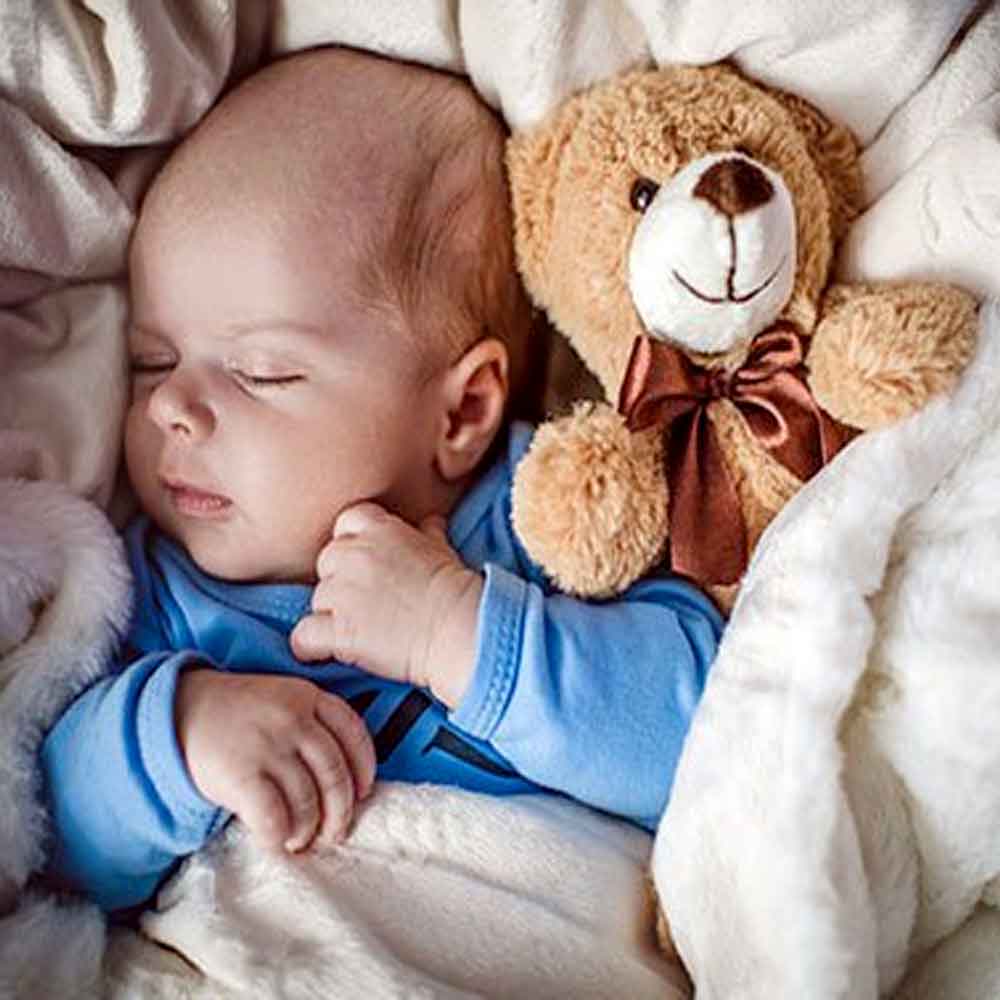 خواب نوزاد در طول شبانه روز چگونه است